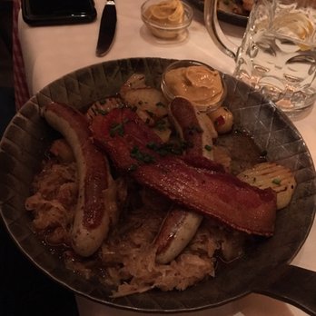 Restaurant Deutsche Eiche - Bavarian Near Me - Munich, BY