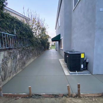 Torres Concrete - Paved. Slight v ditch in the middle for drainage. - Masonry/Concrete Near Me Torres Concrete - Paved. Slight v ditch in the middle for drainage. - Masonry/Concrete Near Me