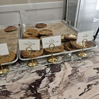 Badash Bakes - Selection - Bakeries Near Me - Pasadena, California Badash Bakes - Selection - Bakeries Near Me - Pasadena, California