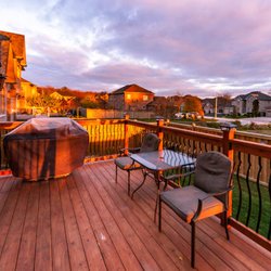 Glenn Gate Construction - Take advantage of the outdoor living opportunities in South Carolina with a custom deck.