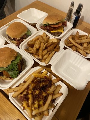 m2o Burgers & Salads by null