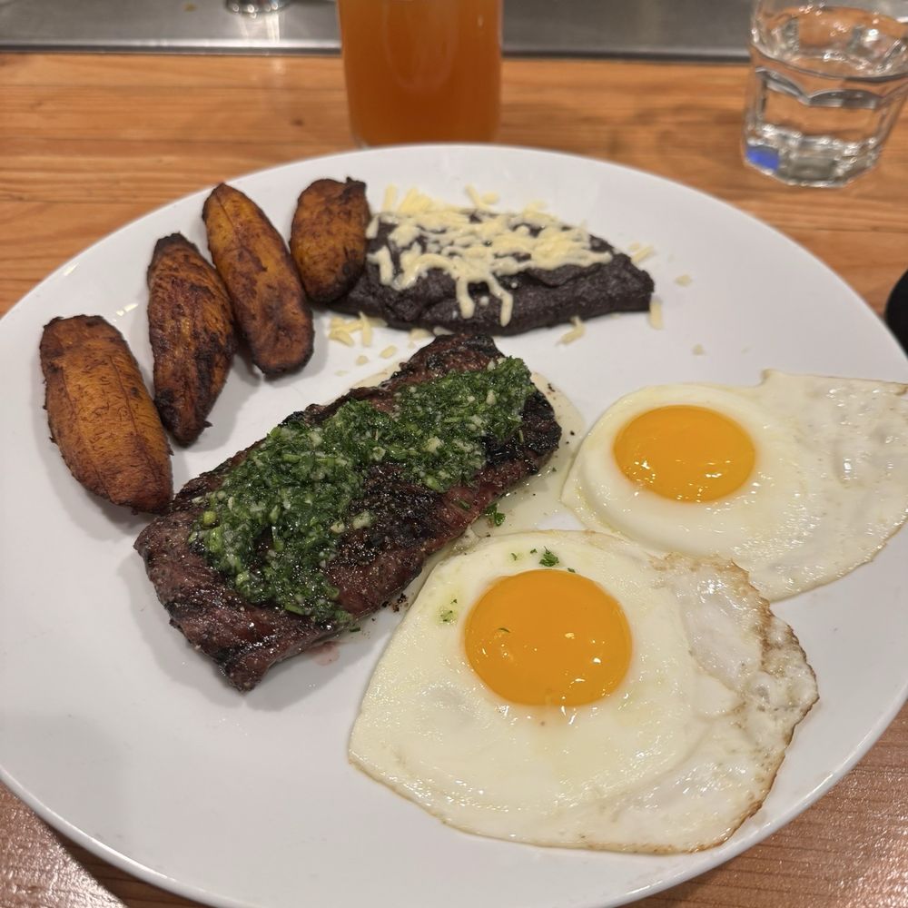 Un Amor - Guatemalan Breakfast - Breakfast & Brunch Near Me - Chicago, Illinois Un Amor - Guatemalan Breakfast - Breakfast & Brunch Near Me - Chicago, Illinois