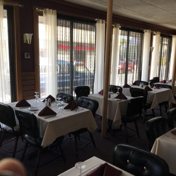 Serra Da Estrela - Dining room - Portuguese Near Me - Cumberland, Rhode Island