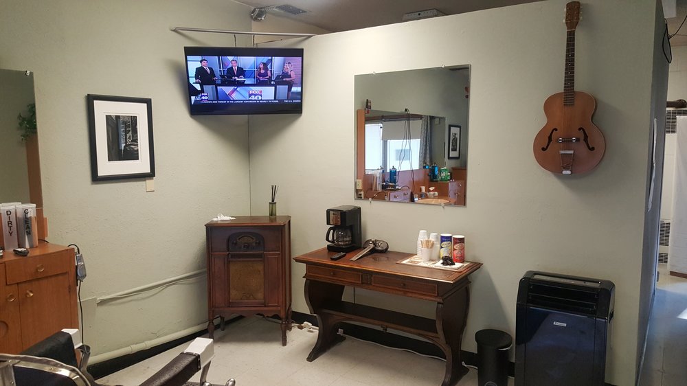 Arnold Barber Shop, Arnold Roadtrippers