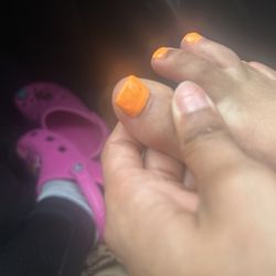 Hollywood Nails