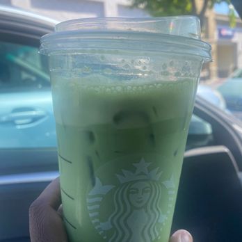 Starbucks - Coffee & Tea Near Me - Long Beach, California