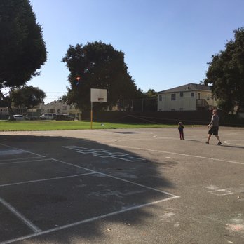 Longfellow Park - Grass field on far end past basketball court - Parks Near Me - Alameda, California