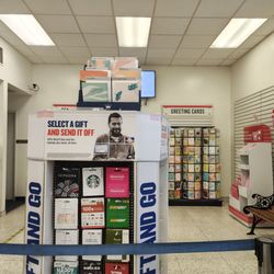 US Post Office - In line