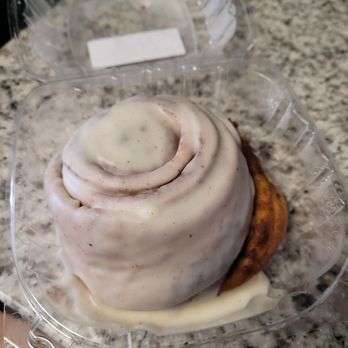 Blondie's Doughnuts - Grandma's Sweet Roll - Donuts Near Me - Edgewater, Maryland Blondie's Doughnuts - Grandma's Sweet Roll - Donuts Near Me - Edgewater, Maryland
