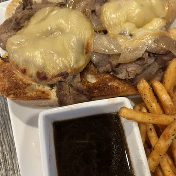 HELLUVA Brewing Company - Tri-Tip Sandwich - Brewpubs Near Me - Chandler, Arizona
