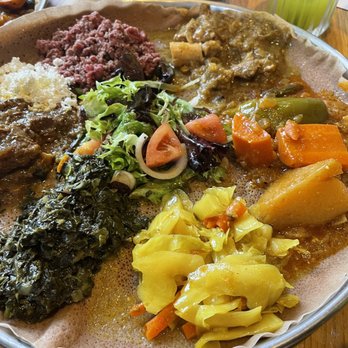 Demera - Veggie and meat combinations. - Ethiopian Near Me - Chicago, Illinois Demera - Veggie and meat combinations. - Ethiopian Near Me - Chicago, Illinois