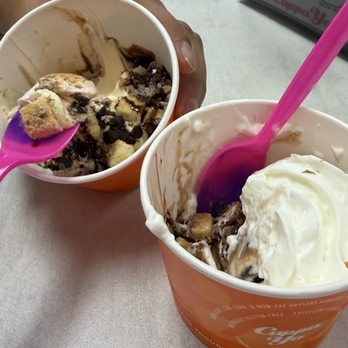 Cuppa Yo Frozen Yogurt - Small Fro-yo with Toppings - Ice Cream & Frozen Yogurt Near Me - Buckeye, Arizona Cuppa Yo Frozen Yogurt - Small Fro-yo with Toppings - Ice Cream & Frozen Yogurt Near Me - Buckeye, Arizona