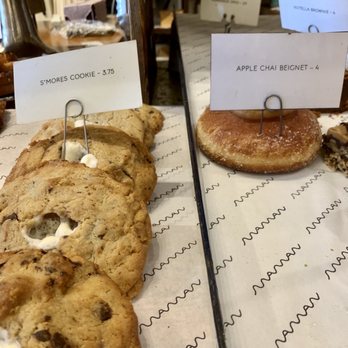 maman - L:R S'mores Cookie $3.75 & Apple Chai Beignet $ - Bakeries Near Me - New York, New York maman - L:R S'mores Cookie $3.75 & Apple Chai Beignet $ - Bakeries Near Me - New York, New York