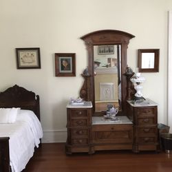 Brentwood House
