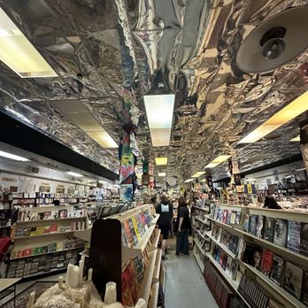 The Book Corner - inside - Bookstores Near Me - Niagara Falls, New York