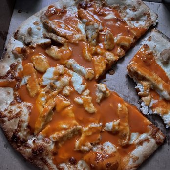 Napoli Pizza - Buffalo Chicken Pizza (Medium 12"- 6 Slices) - Pizza Near Me - Daytona Beach, Florida Napoli Pizza - Buffalo Chicken Pizza (Medium 12"- 6 Slices) - Pizza Near Me - Daytona Beach, Florida