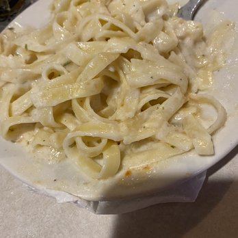 Luigi's Restaurant - Fettuccine Alfredo - Pizza Near Me - Flint, Michigan