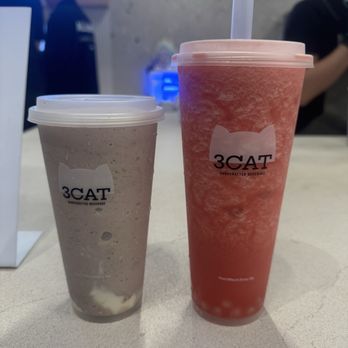 3CAT - Mochi Oreo and Watermelon Crunch with water chestnut popping boba - Bubble Tea Near Me - Westminster, California 3CAT - Mochi Oreo and Watermelon Crunch with water chestnut popping boba - Bubble Tea Near Me - Westminster, California