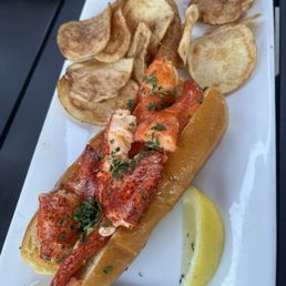 The Connecticut Lobster Roll