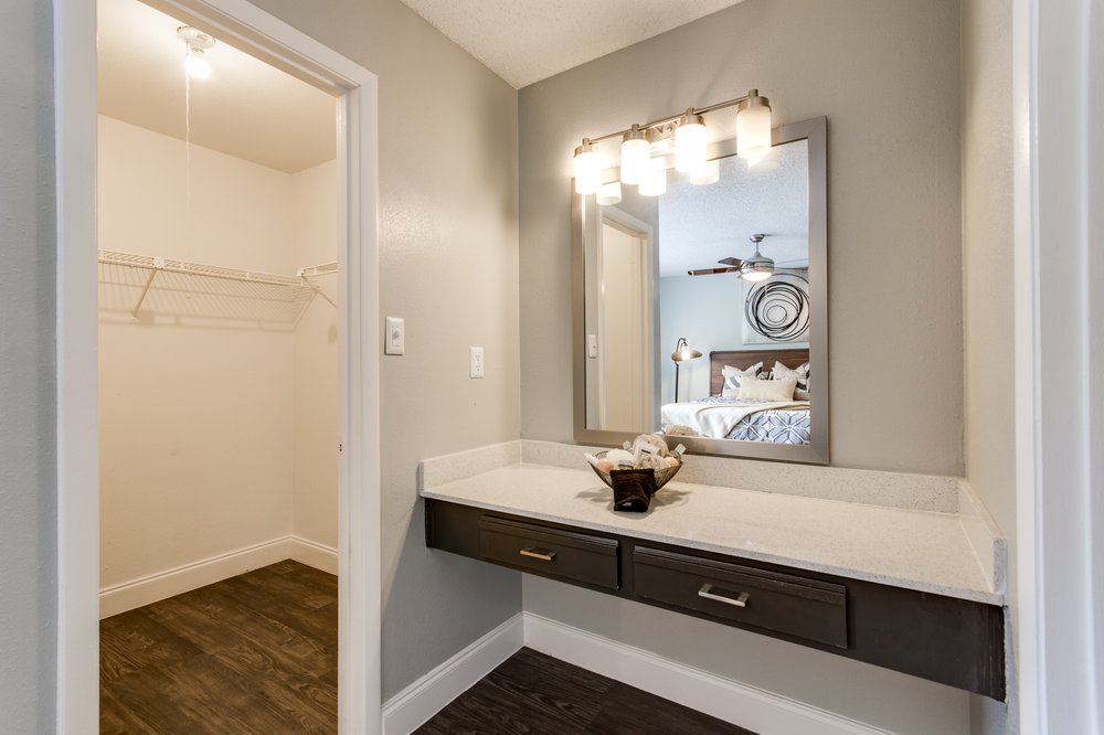 THE LANDING AT EAST MIL APARTMENTS 69 Photos 4937 Waterway Ct