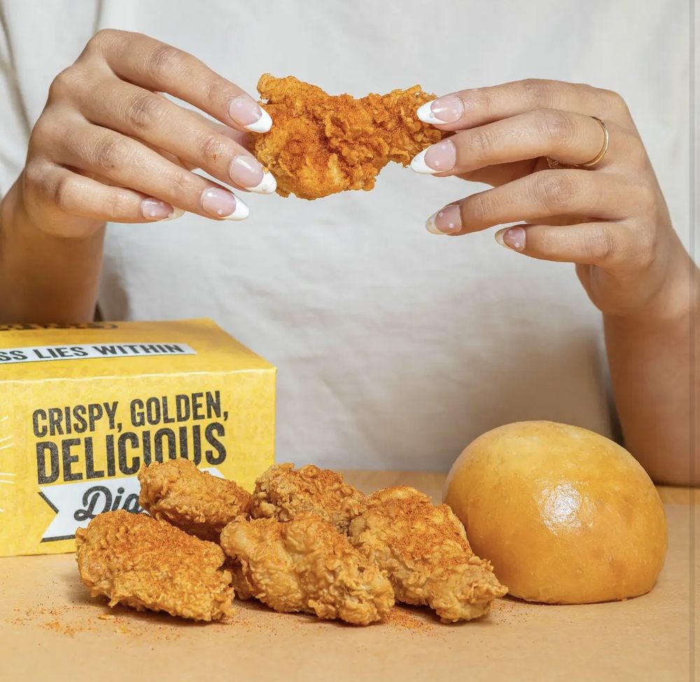 GOLDEN CHICK Updated September 2024 17 Photos 525 E Expressway 83