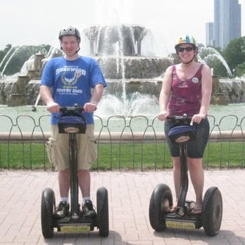 Bike and Roll Chicago - In front of Buckingham Fountain - Bike Rentals Near Me - Chicago, Illinois