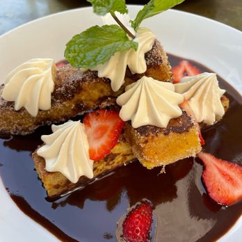 Maestro Restaurant - Churro french toast - Cocktail Bars Near Me - Pasadena, California Maestro Restaurant - Churro french toast - Cocktail Bars Near Me - Pasadena, California