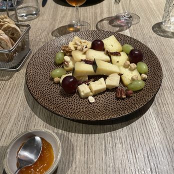 À Terra Restaurant - 5 cheese platter - Portuguese Near Me - Ponta Delgada, 20 À Terra Restaurant - 5 cheese platter - Portuguese Near Me - Ponta Delgada, 20