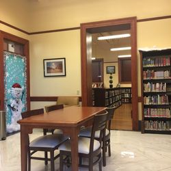 Eagle Pass Main Library