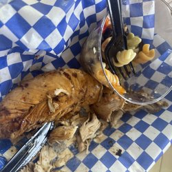 Blue Goat Kitchen & Refreshments - Grilled chicken and pasta salad
