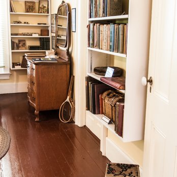 Gentle House - The upstairs boys' room is the perfect staging area for photos! - Venues & Event Spaces Near Me - Monmouth, Oregon Gentle House - The upstairs boys' room is the perfect staging area for photos! - Venues & Event Spaces Near Me - Monmouth, Oregon