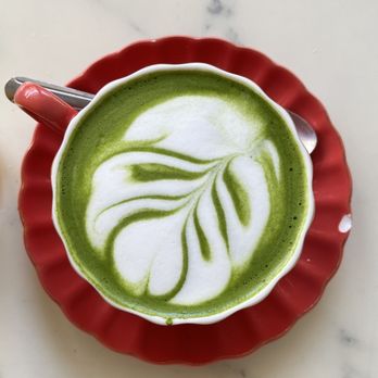 Blue Daisy - mo Matcha Green Tea Latte - Creperies Near Me - Santa Monica, California