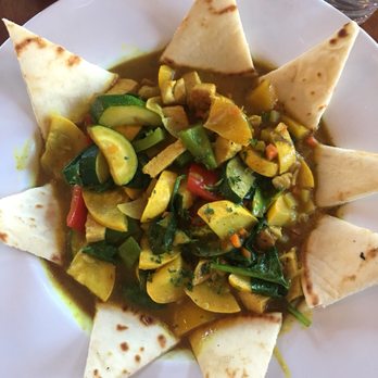 Cafe 163 - Curry Bowl with chicken. SO GOOD! - Breakfast & Brunch Near Me - Edwards, Colorado Cafe 163 - Curry Bowl with chicken. SO GOOD! - Breakfast & Brunch Near Me - Edwards, Colorado