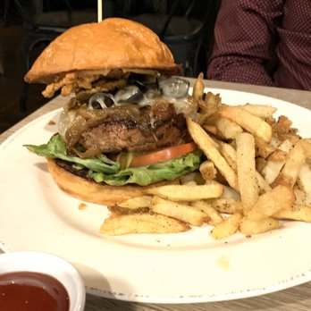 RANGE kitchen & tap - Bison burger - New American Near Me - Roseville, California RANGE kitchen & tap - Bison burger - New American Near Me - Roseville, California