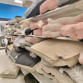 Ross Dress for Less - Women's Clothing Near Me - Escondido, California Ross Dress for Less - Women's Clothing Near Me - Escondido, California