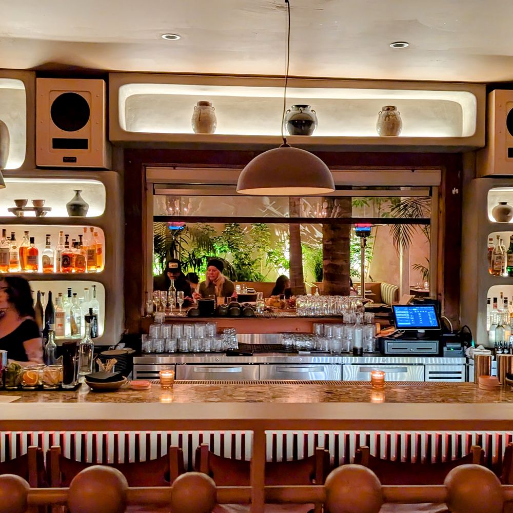 Si! Mon - The bar and seating area - Latin American Near Me - Los Angeles, California Si! Mon - The bar and seating area - Latin American Near Me - Los Angeles, California