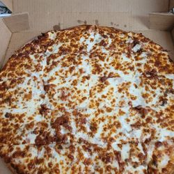 Chubby Bubba's - Beef and cheddar and bacon pizza