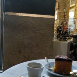 Bar Biosca - Tarta de almendra casera