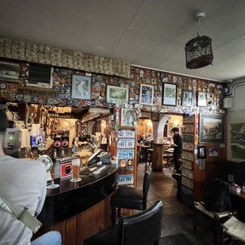 Gus O'Connor's - Inside - Pubs Near Me - Doolin, CE Gus O'Connor's - Inside - Pubs Near Me - Doolin, CE