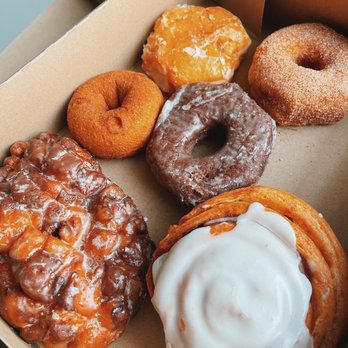 Shipley Do-Nuts - a variety of donuts in a box - Donuts Near Me - Houston, Texas Shipley Do-Nuts - a variety of donuts in a box - Donuts Near Me - Houston, Texas