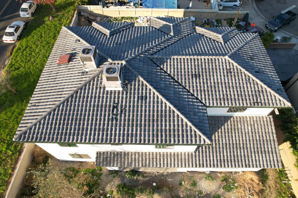 Slide of AJ Reyes Roofing