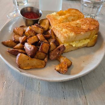 Babo Detroit - Breakfast Smash - New American Near Me - Detroit, Michigan Babo Detroit - Breakfast Smash - New American Near Me - Detroit, Michigan
