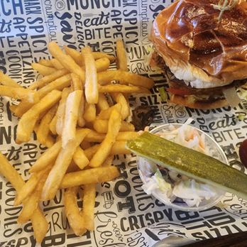 Landmark Grill - Veggie black bean burger - Wine Bars Near Me - Lagrangeville, New York