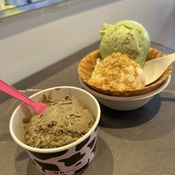 Melt Me Creamery - Campfire S'mores , Cereal Milk and Kaya Pandan and Butter crumble - Ice Cream & Frozen Yogurt Near Me - Berkeley, California
