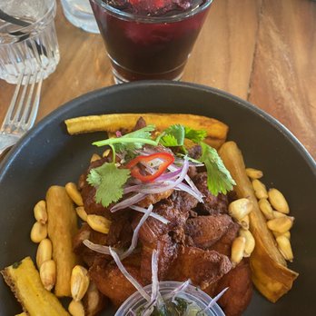 Limón - Peruvian Near Me - Oakland, California
