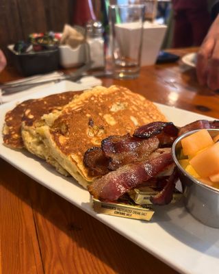 Butler's Pantry Breakfast and Dinner by null