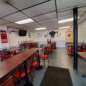 Baguette Delite - Interior - Vietnamese Near Me - Edison, New Jersey