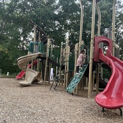 Ferris Park - Larger playground