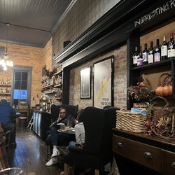 H2 Huth & Harris Wine Merchants - Medina