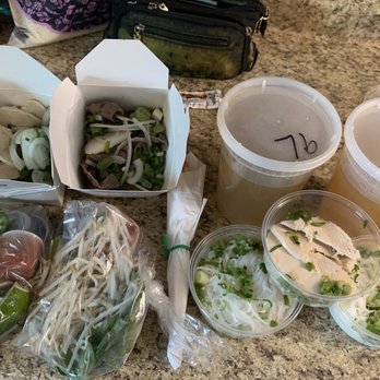 Pho Viet - Tâi (rare eye round steak) & Gà (chicken ) - Vietnamese Near Me - Suitland, Maryland Pho Viet - Tâi (rare eye round steak) & Gà (chicken ) - Vietnamese Near Me - Suitland, Maryland